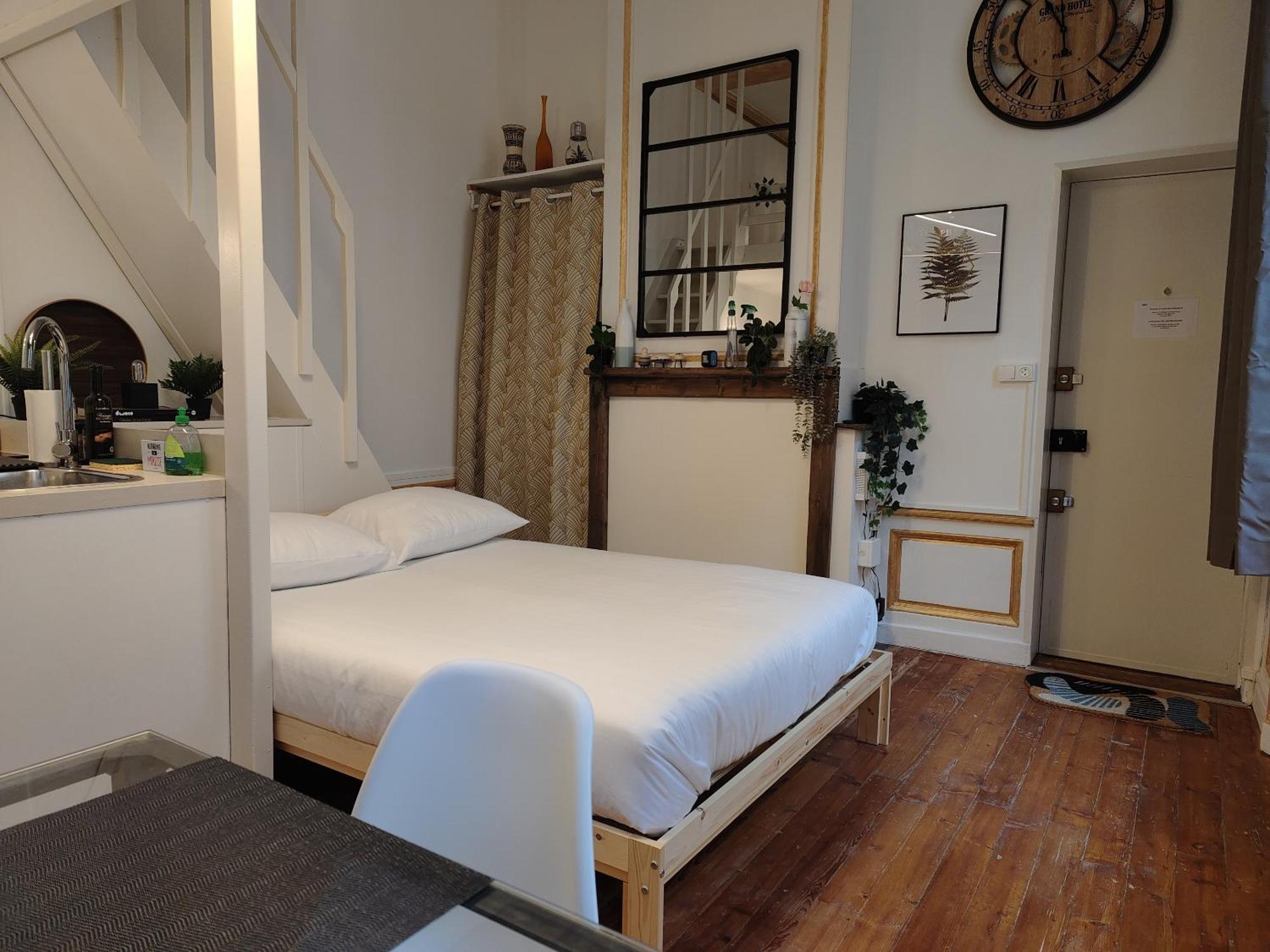 Studio Lumineux Et Fleuri Idealement Situe Apartment Кан Екстериор снимка